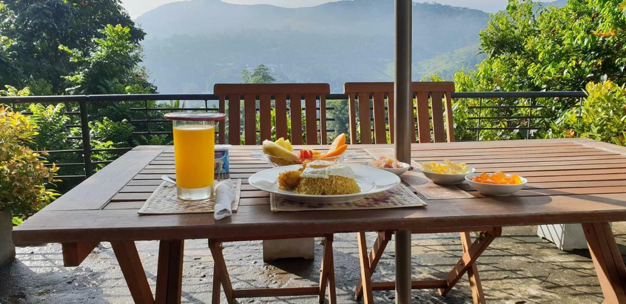 Selyna Sky Terrace Panzió Kandy Kültér fotó